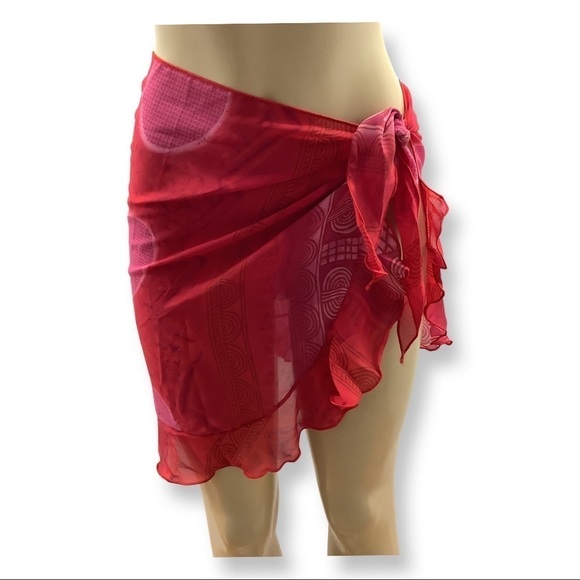 Zuliana Size S/M Red Printed Sarong. Made in USA New With Tags - Picture 1 of 4